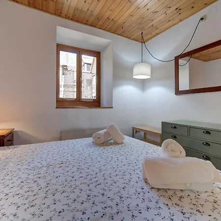 Casa Parrot - Jardin Privado Y Balcon Con Vistas By Eth Floc Holiday home Gessa